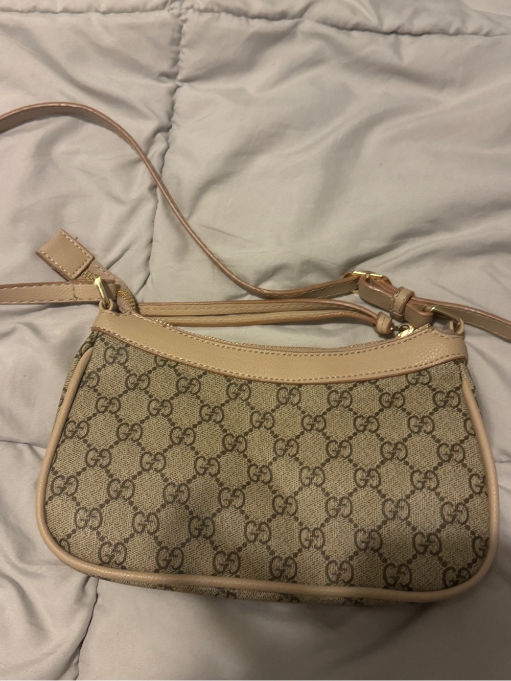 Gucci Brown Beige GG Monogram Crossbody Bag with Gold Hardware - Picture 3 of 3